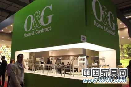 搜房特派記者報(bào)道:米蘭家具展現(xiàn)場精彩圖片 行業(yè)觀察:家具業(yè)的專利維權(quán)也應(yīng)“文化圍觀”