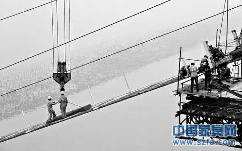 發(fā)改委未現(xiàn)“門庭若市”新四萬(wàn)億說(shuō)法被官方糾偏