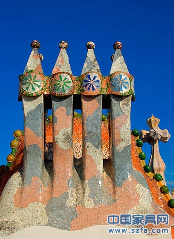 天才家具設計師經(jīng)典之作 走進炫酷的超現(xiàn)實世界