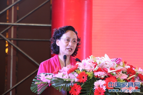 軟墊家具專業(yè)委員會(huì)執(zhí)行主席張冰冰