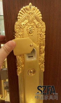 2015建博會(huì):奧珀銅質(zhì)家居指紋鎖填補(bǔ)市場(chǎng)空白