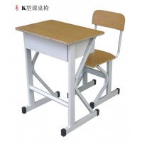 木質(zhì)學(xué)生課桌椅價(jià)格差在哪里